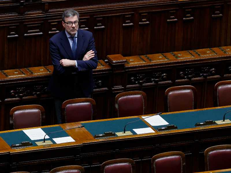 Dfp: approvata la risoluzione di maggioranza. Spunta un riferimento alla richiesta di sospensione del Patto di stabilità
