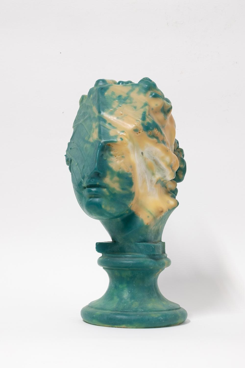 Traccia 21cs, 16x22x36(h)cm, cera, 2023, Courtesy Nuova Galleria Morone
