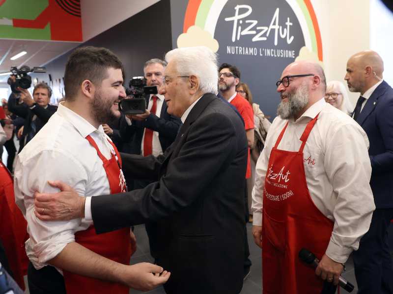 Storia di Nico Acampora e dei ragazzi autistici di PizzAut