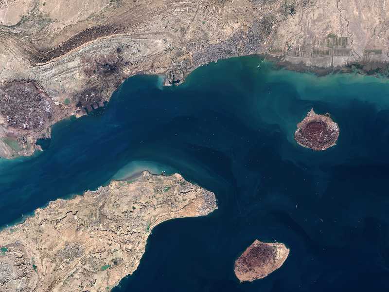 L’azione militare e la via diplomatica per circondare Hormuz