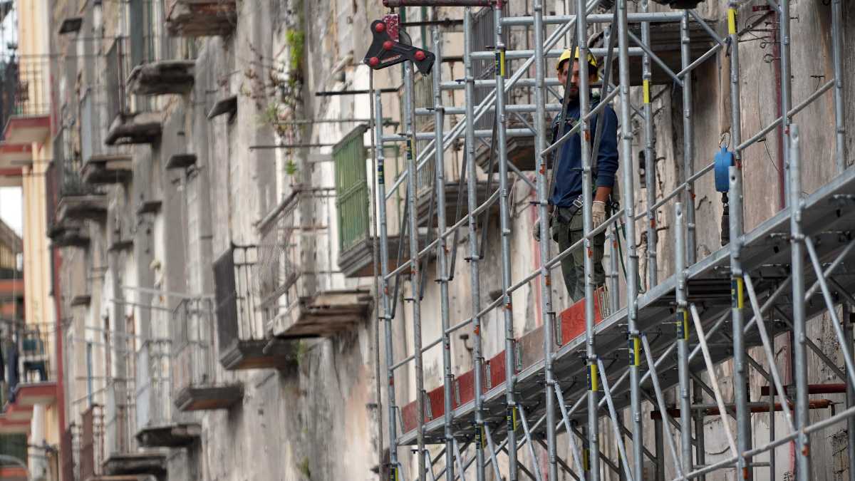 Immagine di A Torre Annunziata i pm esondano, la politica si arrende