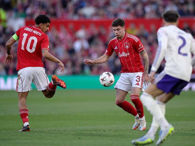 Un'immagine della partita d'andata tra Aston Villa e Nottingham Forest (foto Epa, via Ansa)