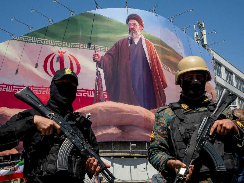Guerra, inflazione e repressione interna. Il costo della resistenza di Teheran sulla popolazione