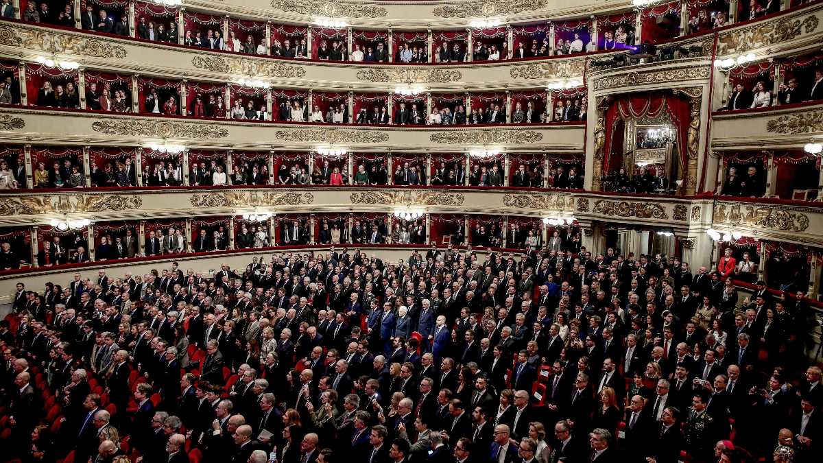 Immagine di La ragazza del dopoguerra vedeva nella Scala ricostruita la realizzazione di un sogno