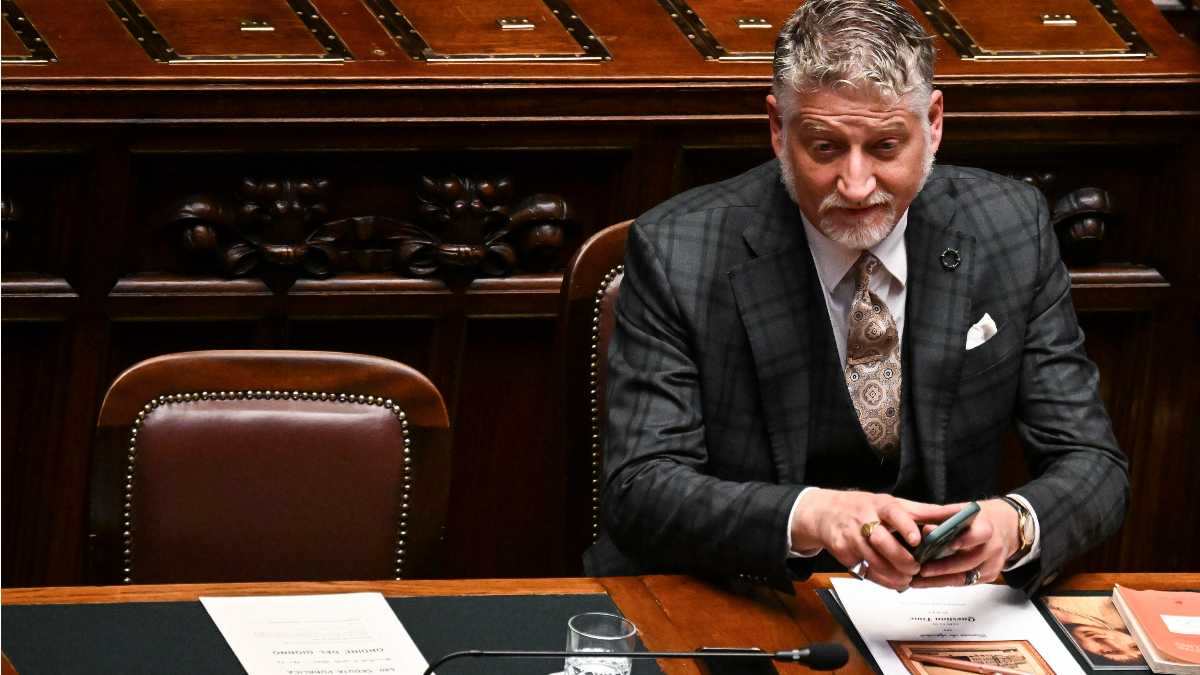 Immagine di La scelta di Giuli: Donato Luciano prende il posto di Merlino