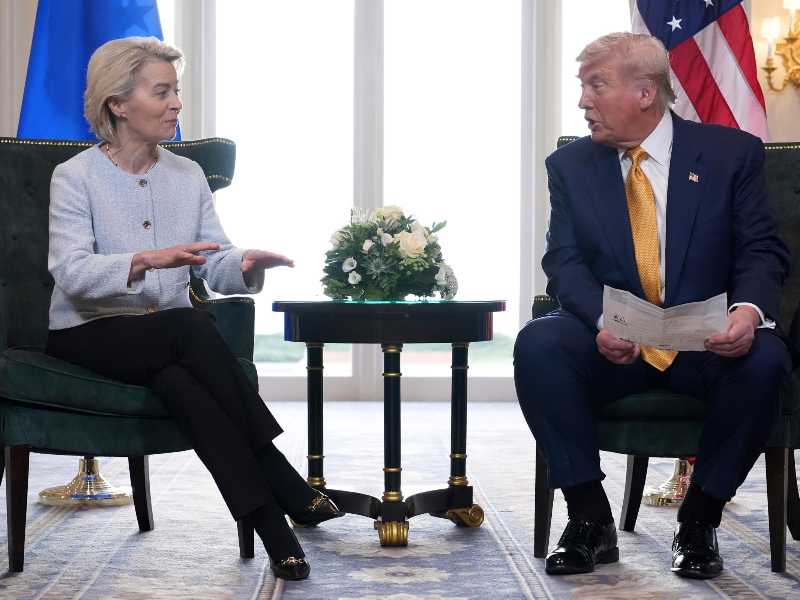 Ursula von der Leyen e Donald Trump (LaPresse)