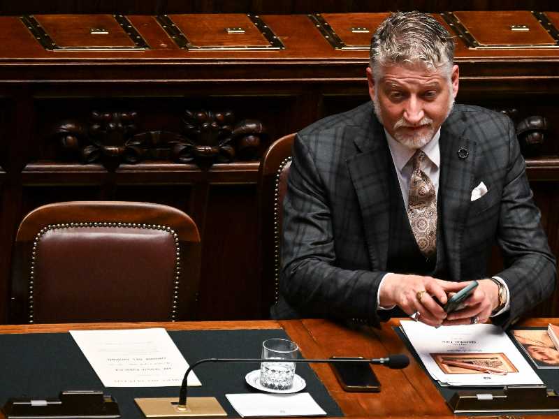 La scelta di Giuli: Donato Luciano prende il posto di Merlino