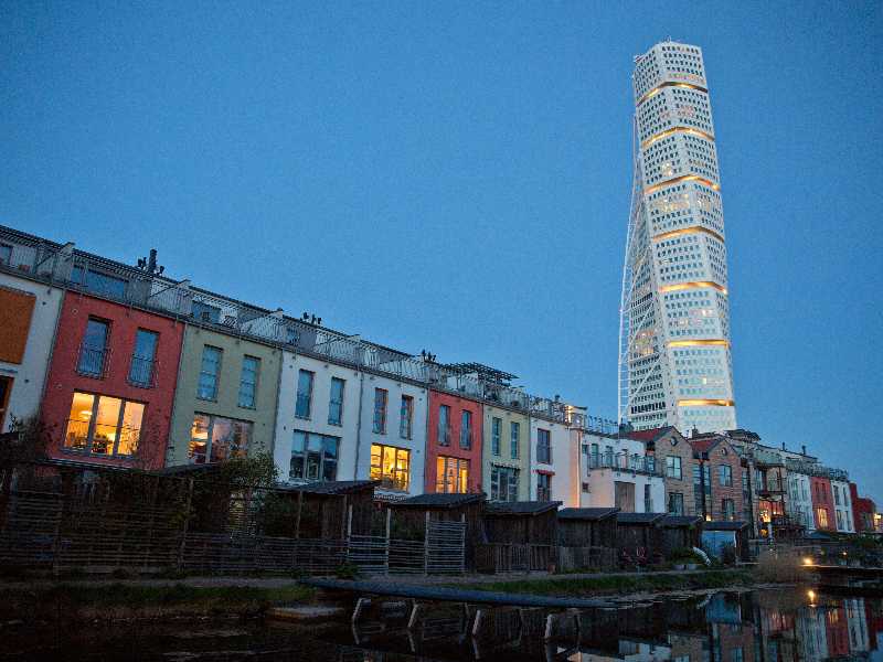 L'edificio a torre Turning Torso a Malmö, in Svezia (Foto di Jörg Carstensen/picture alliance via Getty Images)