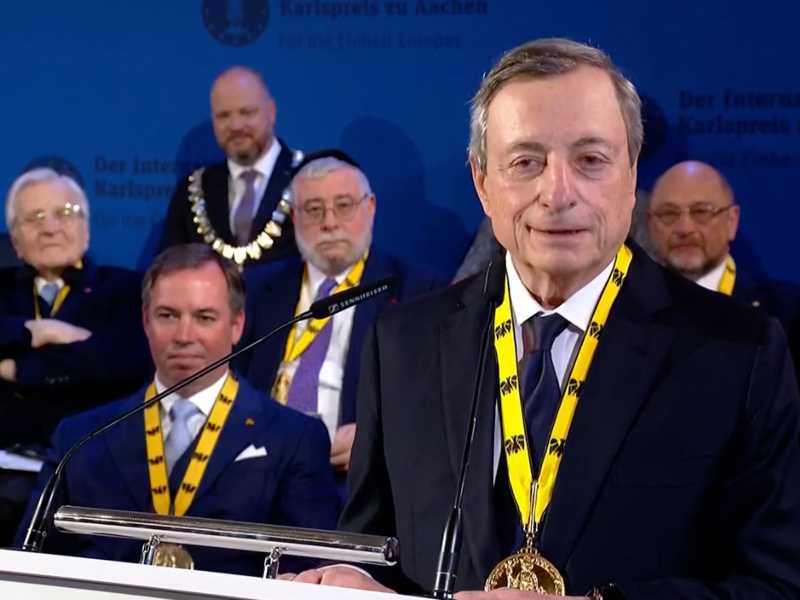 Draghi: "Solo una maggiore integrazione può salvare l'Ue. Serve il federalismo pragmatico"