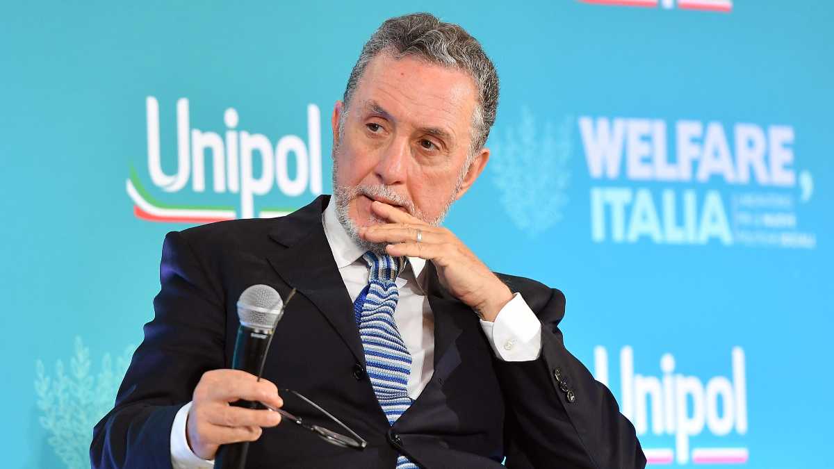 Immagine di La sacralizzazione di una Costituzione trattata come la Bibbia
