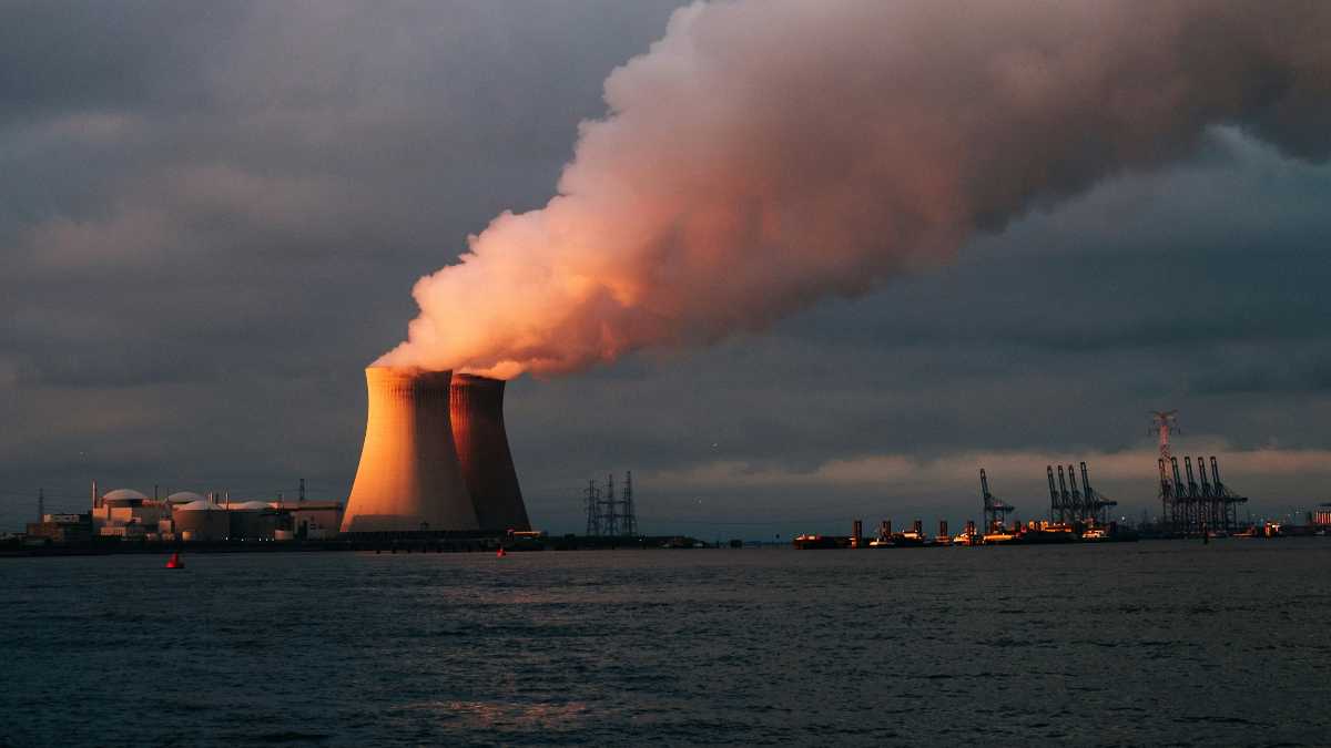 Immagine di Paradosso nucleare: gli italiani ora sono a favore, "ma con un referendum si rischia", dice Ghisleri