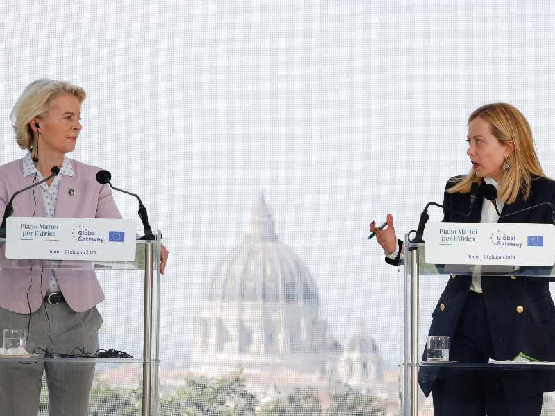 Ursula von der Leyen e  Giorgia Meloni (foto Ansa)