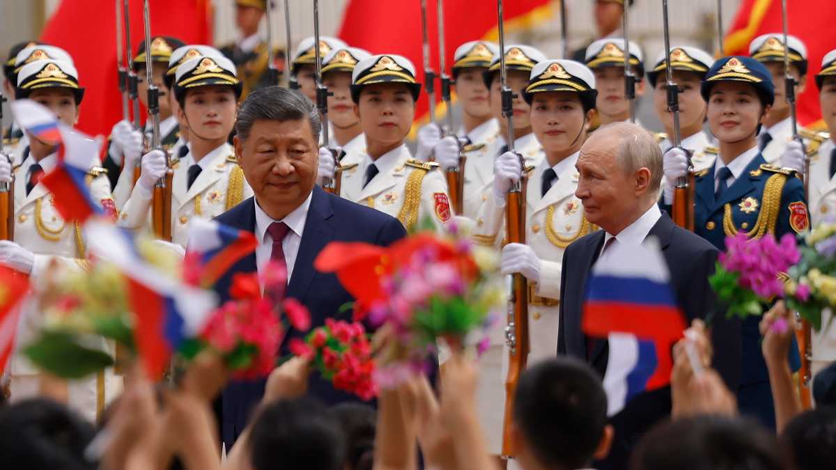Immagine di Gas, affari e soldati. I confini dell'alleanza fra Putin e Xi