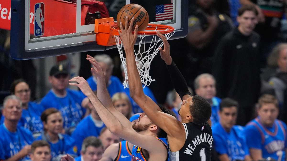 Immagine di Finisce l'imbattibilità dei Thunder. Wembanyama domina gara uno