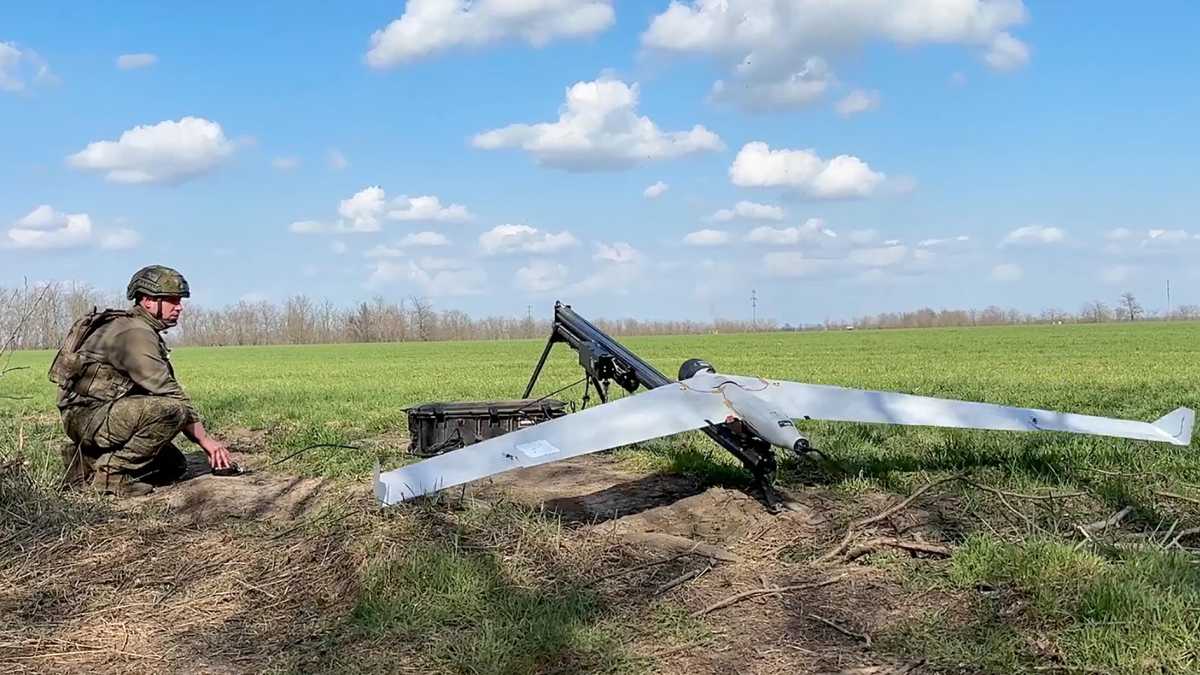 Immagine di Anatolii, il ragazzo che ha imparato a disattivare i droni russi