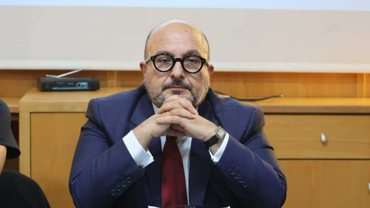 Immagine di Sangiuliano prende la guida dell’opposizione in Campania, e dice: “Ora loyal opposition”