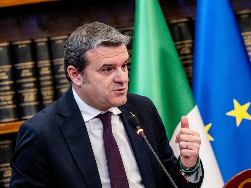 Centinaio (Lega): "Ravetto? Un'ingrata. Vannacci? Mai stretto neanche la mano. Calenda? Non avrei problemi a dialogare con lui"