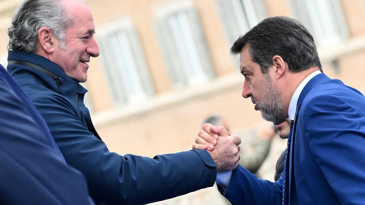 Immagine di Salvini porta i leghisti in ritiro, ma Zaia non va