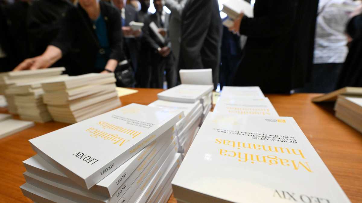 Immagine di La straordinaria importanza della prima enciclica che un Papa firma dopo l’elezione