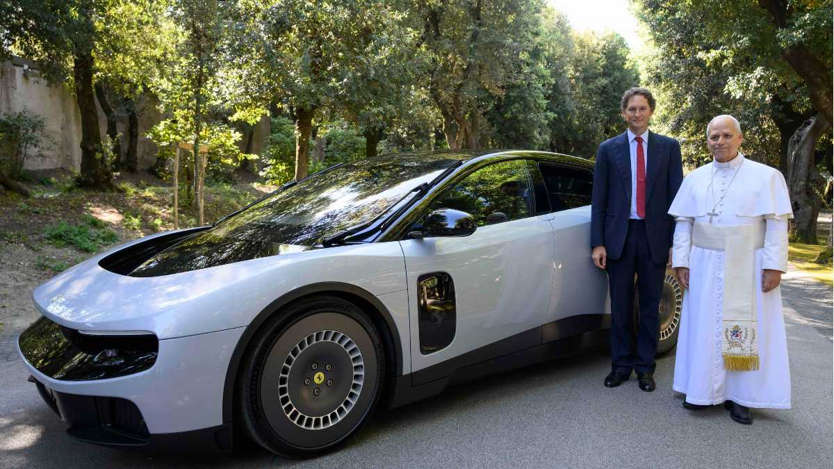 Immagine di Storia, origine e cause dell’incredibile batosta in borsa della Ferrari elettrica