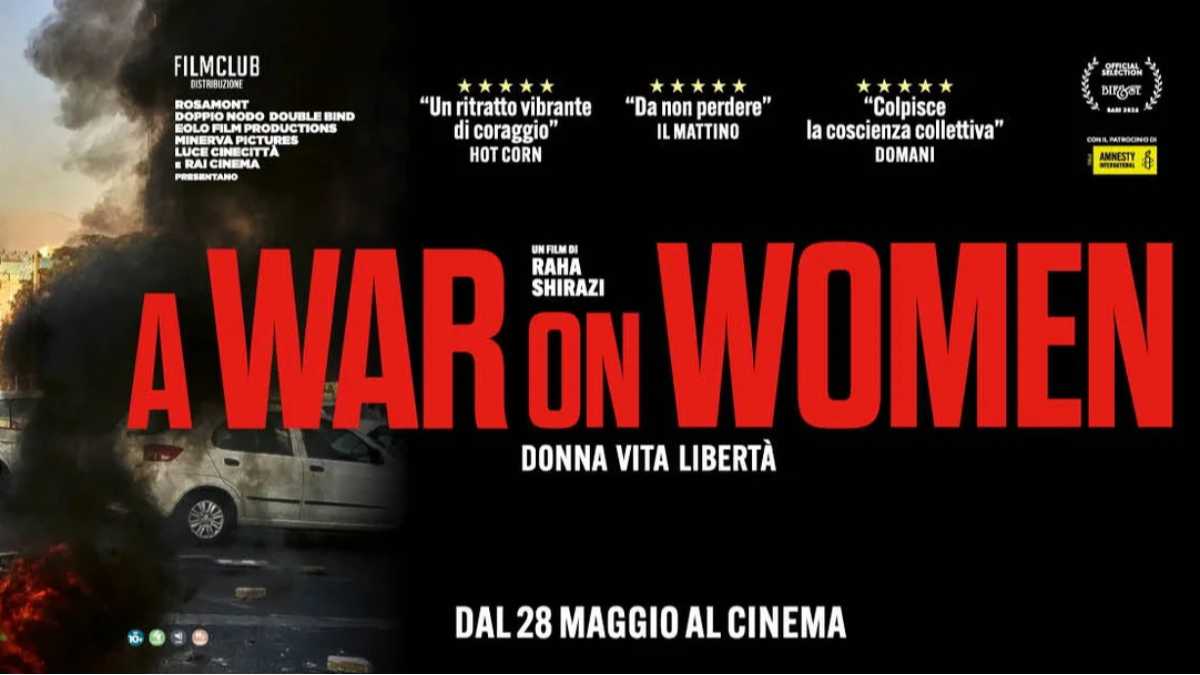 Immagine di Un velo in pugno contro la guerra del regime sui corpi delle iraniane