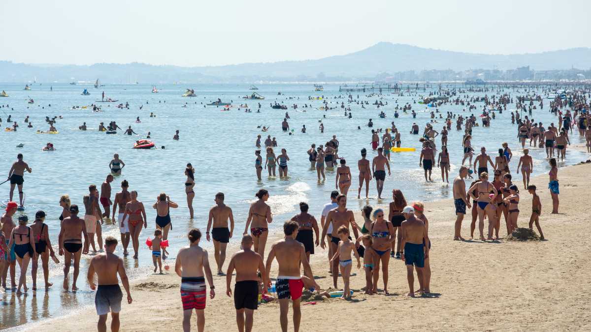 Immagine di Lì dove tutto è uguale e solo noi passiamo. Lettera dai Bagni Elisa