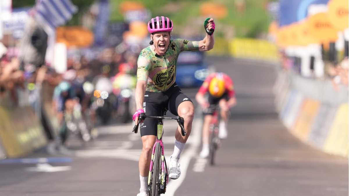Immagine di Valgren vince una tappa che è un sunto del perché il ciclismo continua a piacere