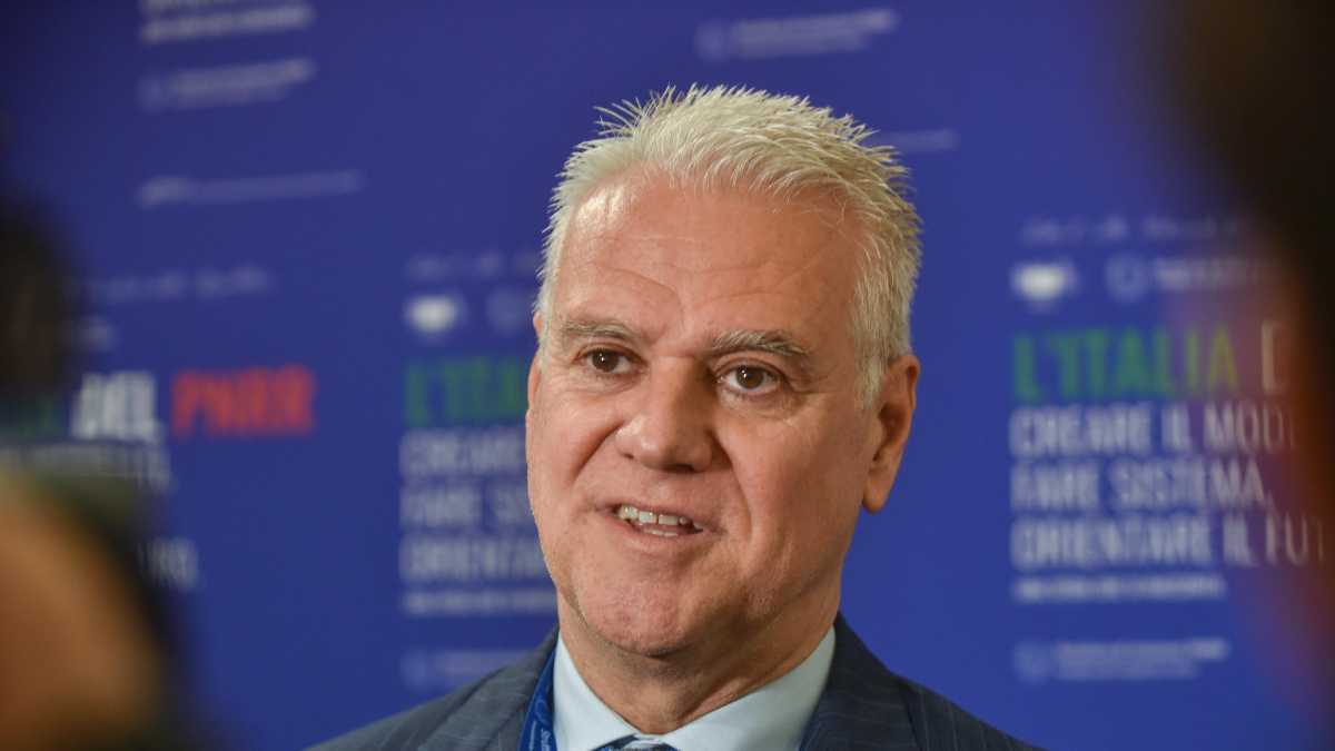 Immagine di Zangrillo spiega cosa ha fatto il governo per ridurre la giungla burocratica. Postilla