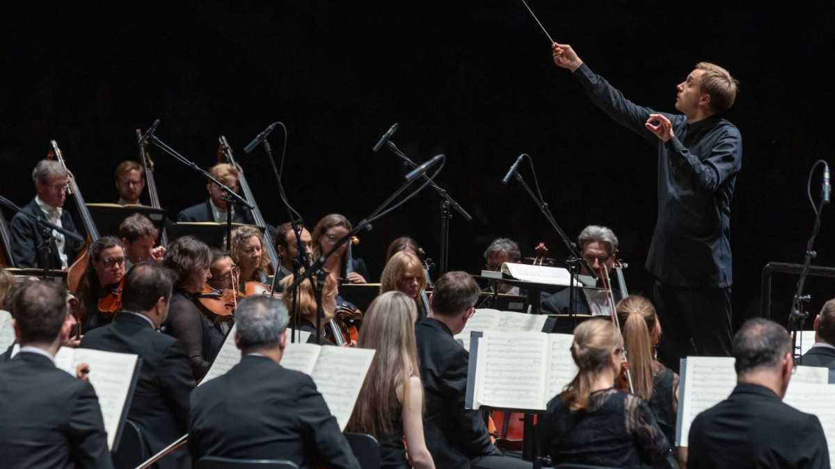 Immagine di Vasilij Petrenko ha aperto il Ravenna Festival tra gli applausi
