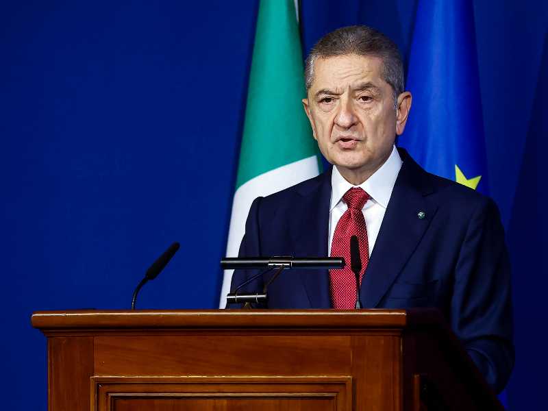 Le imprese non devono perdere il treno dell'AI, avverte Panetta