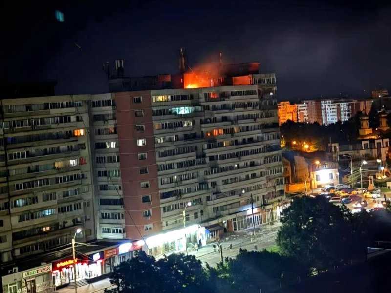 Un drone russo è esploso su un palazzo a Galati, in Romania