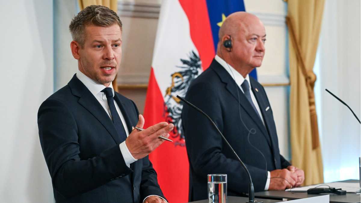Immagine di Il nuovo premier ungherese Magyar volta pagina e va a Varsavia e Vienna