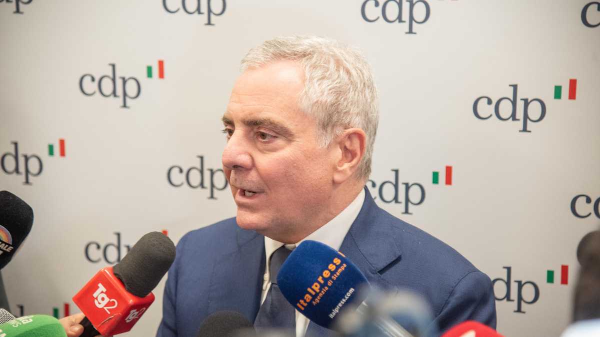 Immagine di La Cina resta in Cdp reti. Perché far uscire la State Grid dalle reti italiane non è più facilissimo
