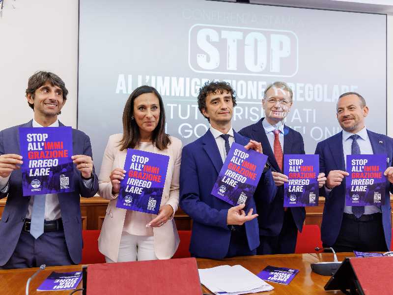 Dal blocco navale ai rimpatri: l’offensiva di Meloni sull'immigrazione. La mossa anti Vannacci