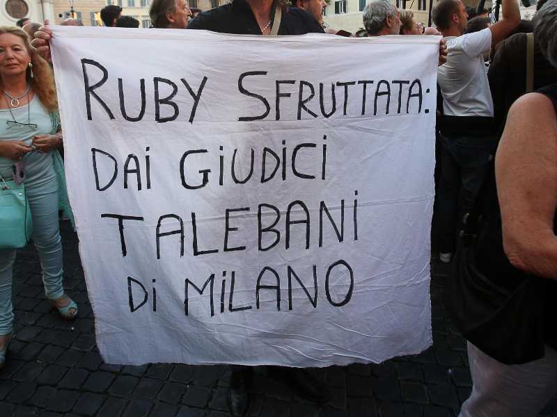 Avevamo ragione: siamo tutti puttane