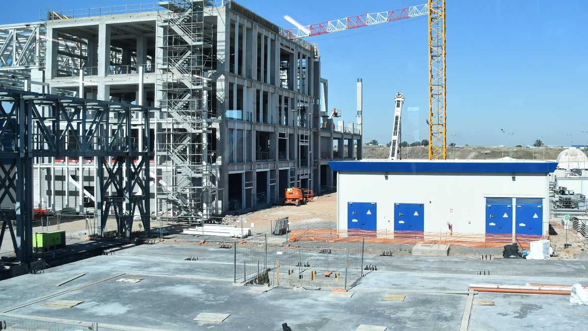 Immagine di Bruxelles spinge sui chip europei, ma a Catania manca l'acqua per produrli. Il caso di StMicroelectronics