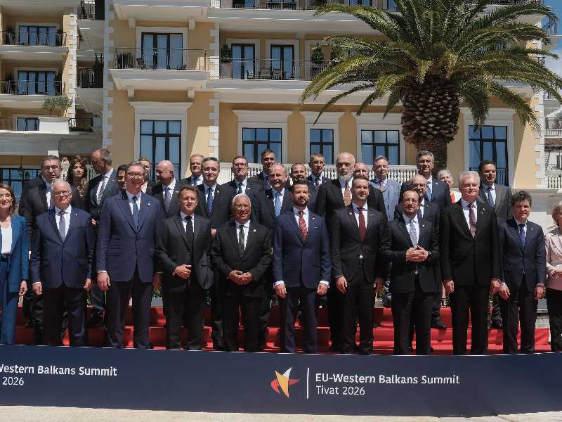 Meloni a Reggio Calabria, salta il vertice Balcani-Ue in Montenegro. La polemica