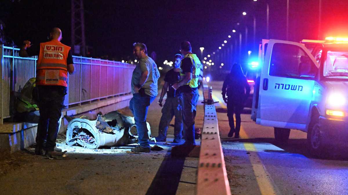 Immagine di Missili iraniani su Israele, raid israeliani sull'Iran