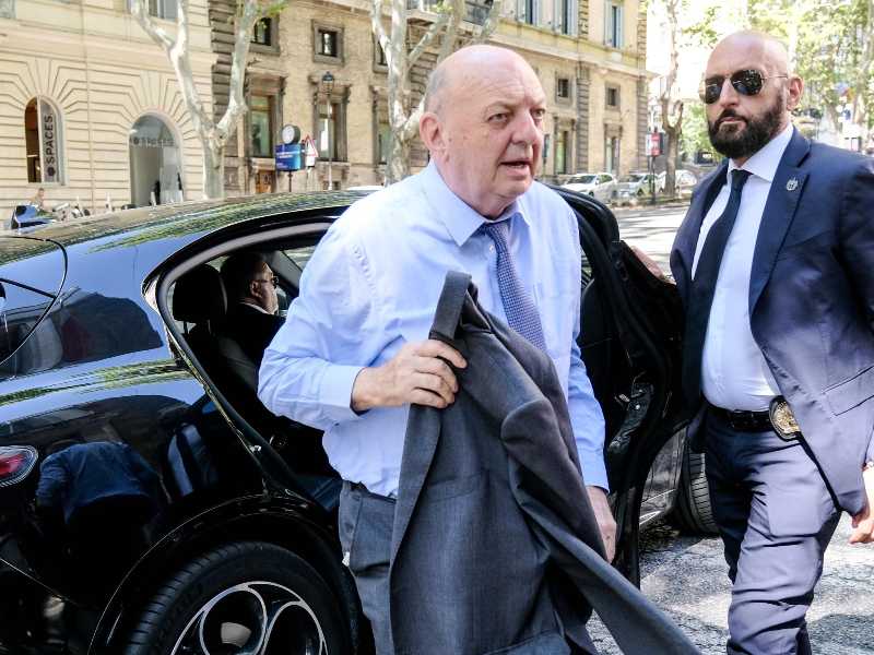 Contrappassi ministeriali: il ministero dell'Ambiente e i batteri Legionella nelle tubature. Chiusure e profilassi