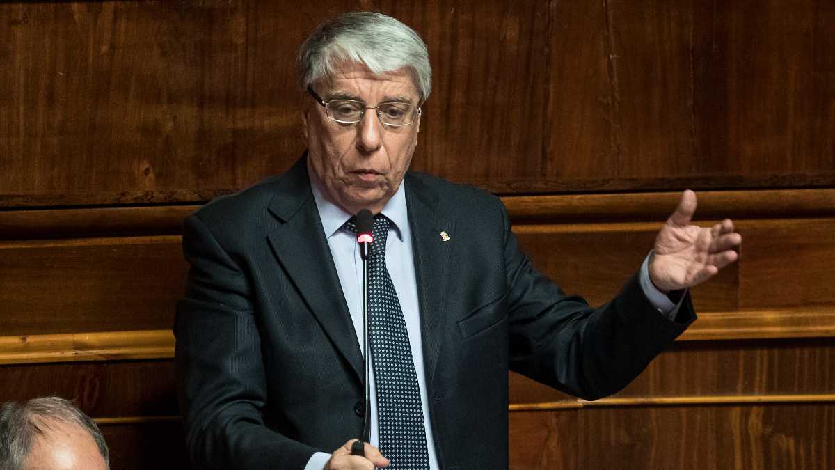 Immagine di A Vannacci continuo a preferire Carlo Giovanardi