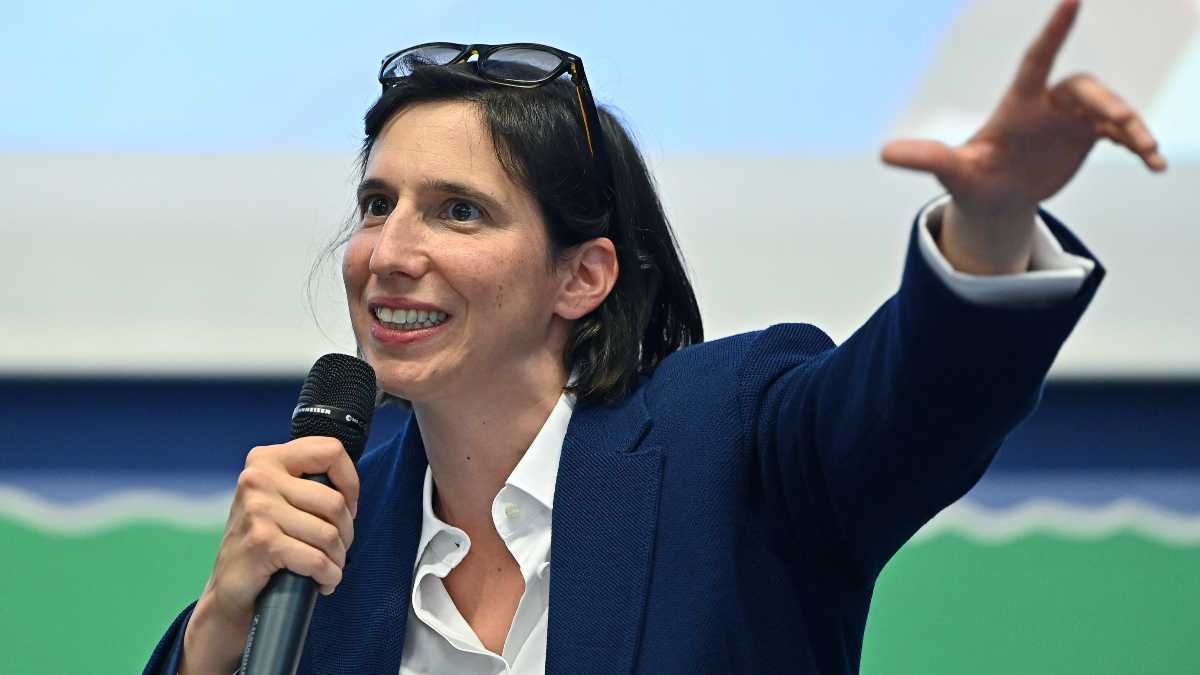 Immagine di Schlein la cattolica. Cerca la ricucitura con l’area Delrio (per evitare altre uscite). Ma anche sponde Oltretevere